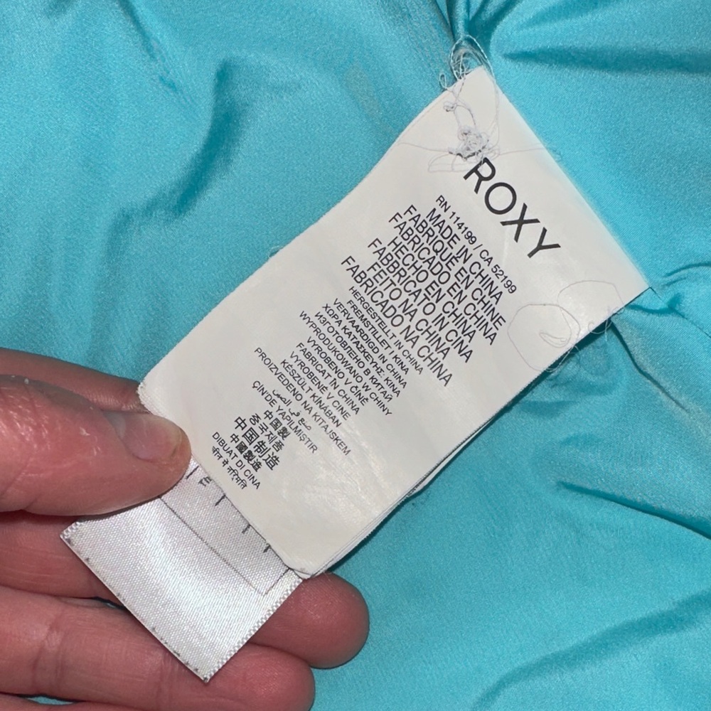 Roxy GORETEX Blue and Teal Patterned Raincoat - image 4